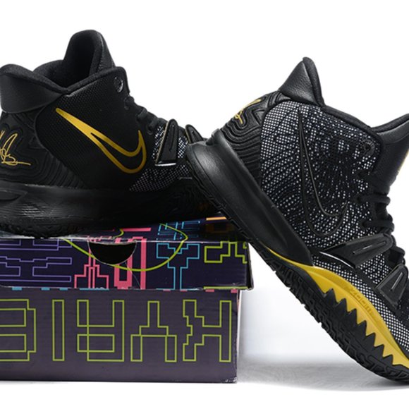 Owen 7 comfortable, cushioned, versatile basketball shoe/black - Picture 3 of 11